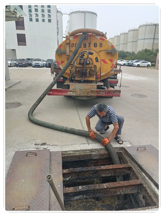 临江隔油池清掏