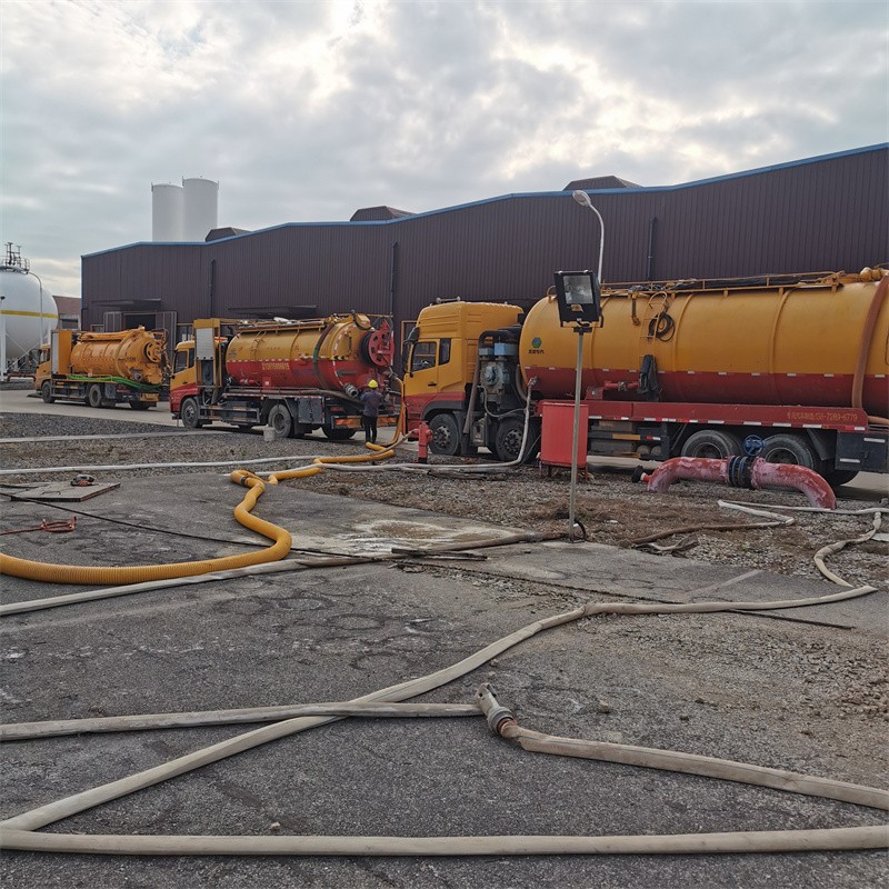 临江污水池清理